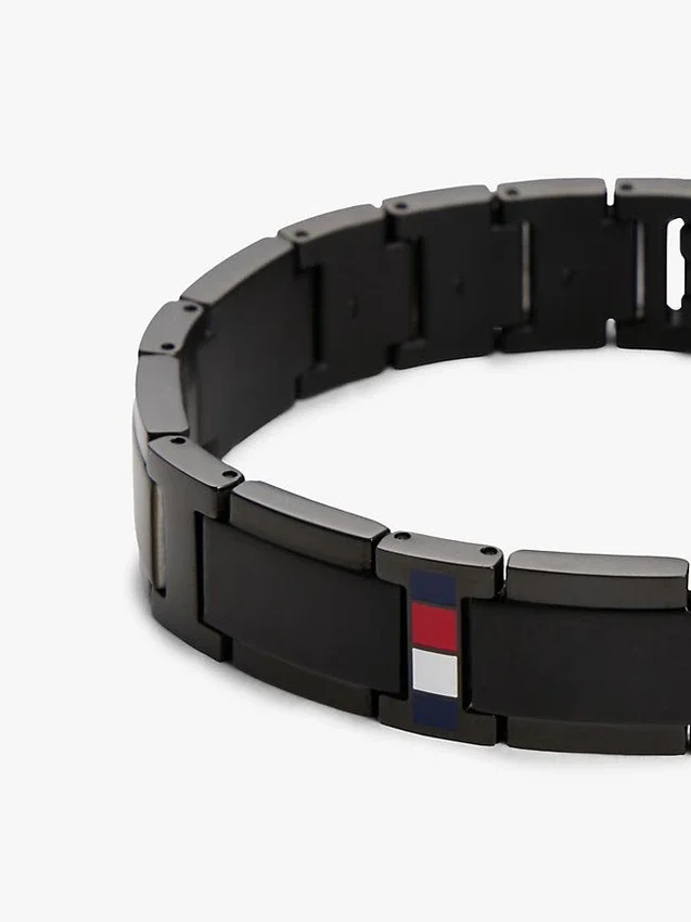 Armband med platta länkar och randiga detaljer Armband med platta länkar och randiga detaljer