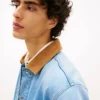 Avslappnad denimjacka Avslappnad denimjacka