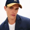Baseballkepsar med monogramlogotyp Baseballkepsar med monogramlogotyp