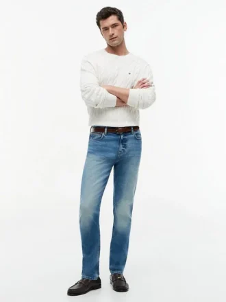 Blekta stretchjeans i smal passform