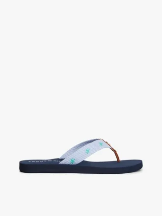 Broderade flip-flops i monogramcanvas