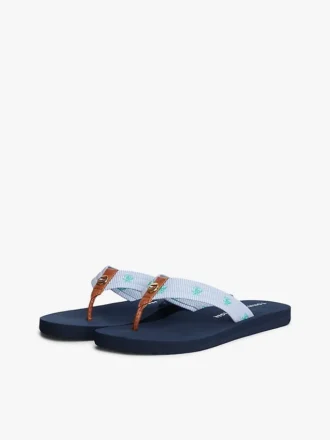 Broderade flip-flops i monogramcanvas