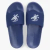 Broderade pooltofflor med monogram Broderade pooltofflor med monogram
