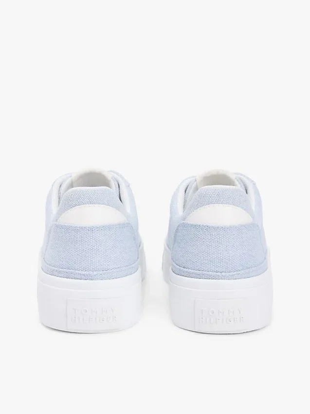 Canvas-sneakers med plattform Canvas-sneakers med plattform
