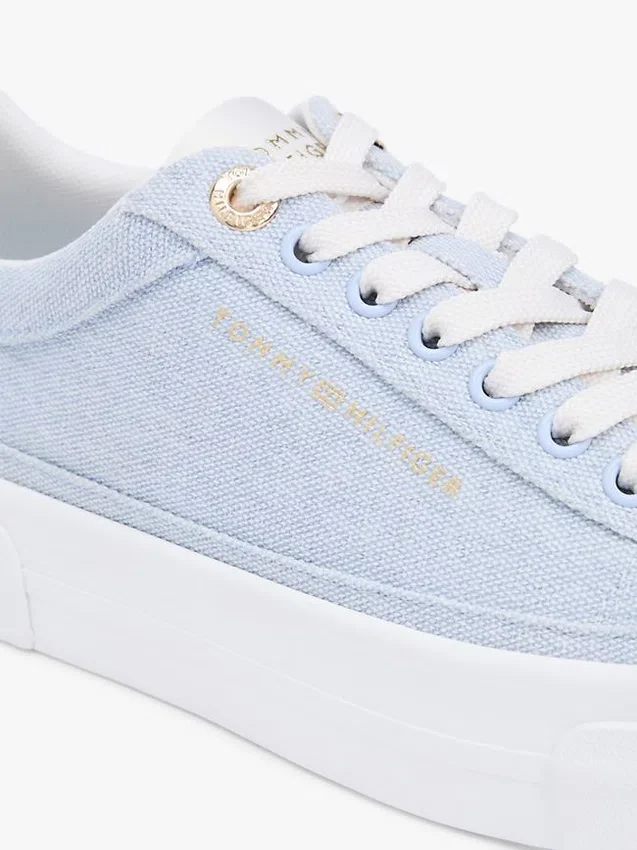 Canvas-sneakers med plattform Canvas-sneakers med plattform