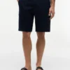 Cargoshorts i stretchig twill med avslappnad passform Cargoshorts i stretchig twill med avslappnad passform