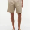 Chinoshorts i avslappnad bomulls- och linneblandning Chinoshorts i avslappnad bomulls- och linneblandning