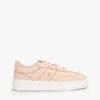 Court-sneakers i kornigt läder Court-sneakers i kornigt läder