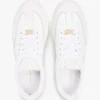 Court-sneakers i kornigt läder Court-sneakers i kornigt läder