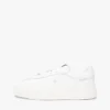 Court-sneakers i kornigt läder Court-sneakers i kornigt läder