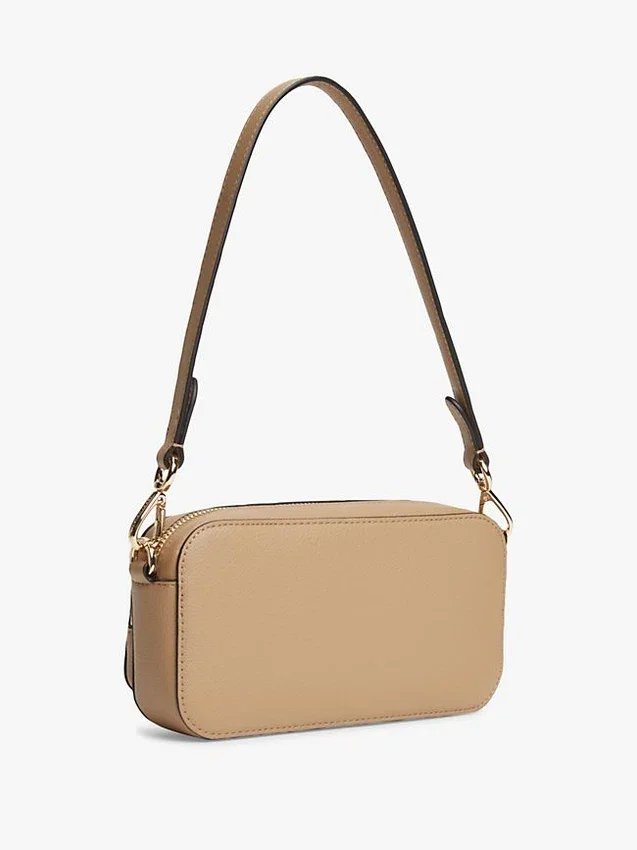 Crossbody-väska med monogramlogotyp Crossbody-väska med monogramlogotyp