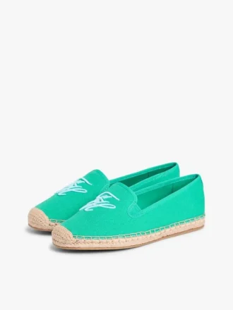 Espadriller i canvas med broderat monogram Espadriller i canvas med broderat monogram