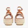 Espadriller med vridna remmar i läder Espadriller med vridna remmar i läder