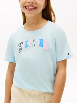 Flerfärgad T-shirt med Hilfiger-logotyp för barn