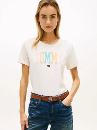 Flerfärgad T-shirt med Tommy-logotyp
