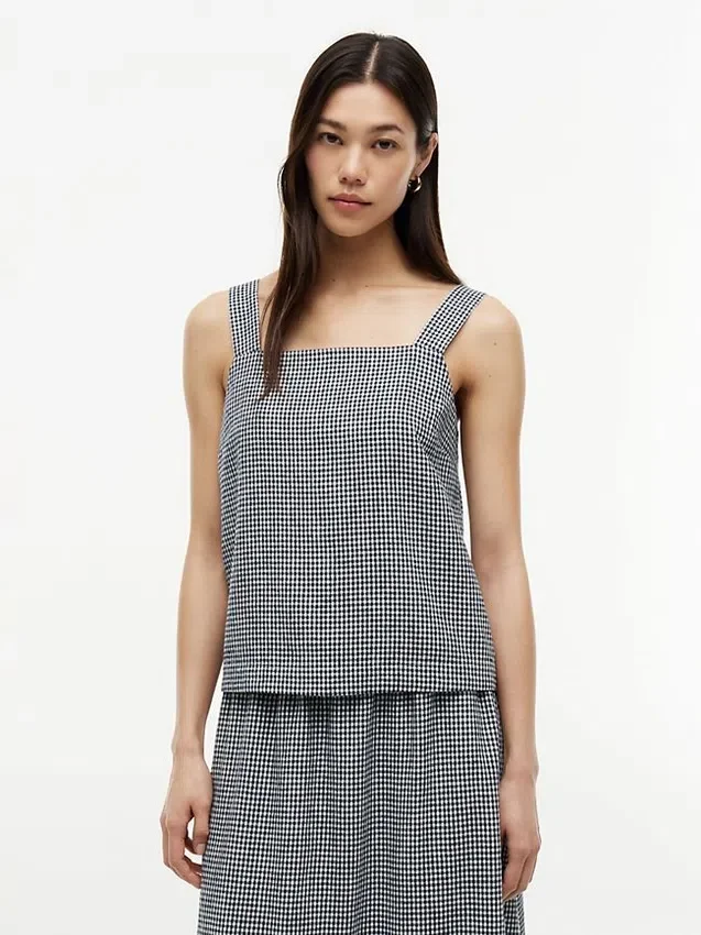 Gingham-linneblandad linne Gingham-linneblandad linne