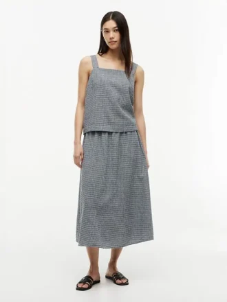 Gingham-linneblandad linne