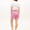 Gingham-seersuckershorts med bälte