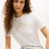 Guldtonad T-shirt med klubbens emblem Guldtonad T-shirt med klubbens emblem