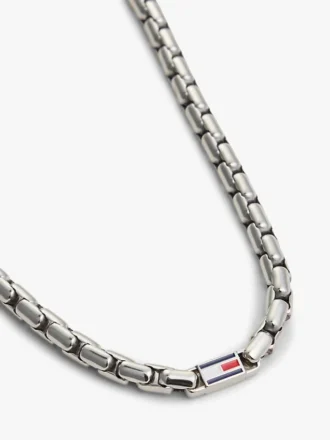 Halsband med flaggkedja