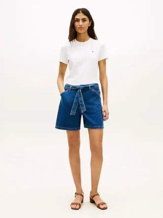 Högmidjade jeansshorts med bälte Högmidjade jeansshorts med bälte