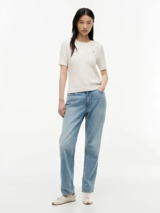Högmidjade klassiska raka Jeans