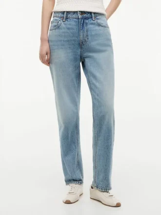 Högmidjade klassiska raka Jeans