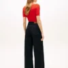 Högmidjade stretchjeans med vida ben