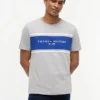 Hilfiger Block Stripe Logo T-shirt Hilfiger Block Stripe Logo T-shirt