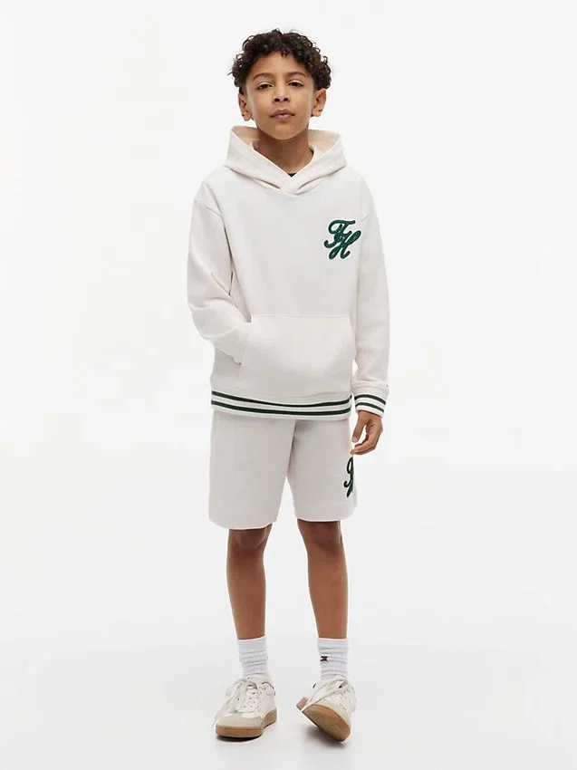 Hoodie med broderat monogram för barn Hoodie med broderat monogram för barn