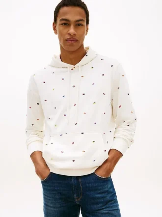 Hoodie med flagglogo över hela plagget