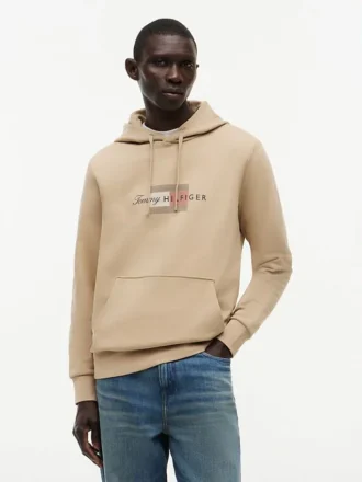 Hoodie med flagglogotyp