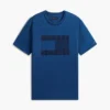 Indigofärgad T-shirt med flagglogo Indigofärgad T-shirt med flagglogo