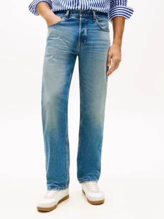 Jeans i rak passform med selvedge