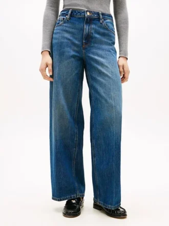 Jeans med hög midja och vida ben