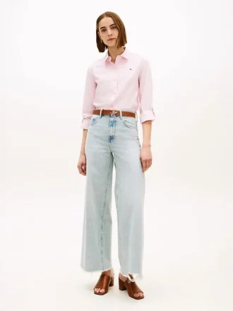 Jeans med hög midja, vid ben och rå kant