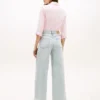 Jeans med hög midja, vid ben och rå kant Jeans med hög midja, vid ben och rå kant