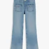 Jeans med påsydda fickor och utsvängda ben för barn Jeans med påsydda fickor och utsvängda ben för barn
