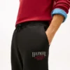 Joggingbyxor med broderat logo