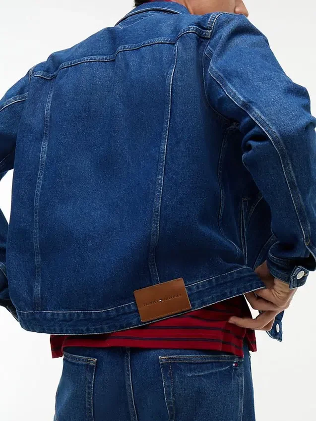 Klassisk jeansjacka Klassisk jeansjacka