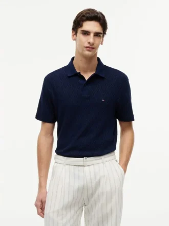 Klassisk polo i texturerad jacquard