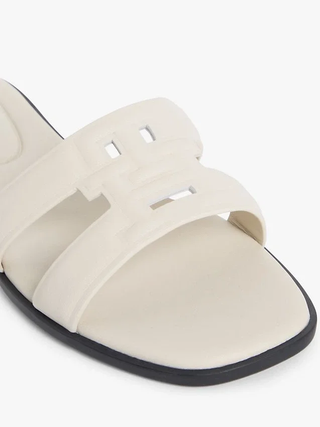 Lädersandal med TH Monogram Lädersandal med TH Monogram