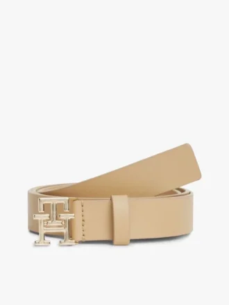 Läderskärp med monogramspänne