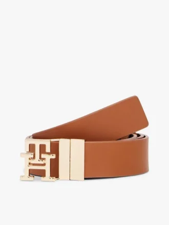 Läderskärp med monogramspänne som kan vändas