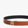 Läderskärp med monogramspänne som kan vändas Läderskärp med monogramspänne som kan vändas