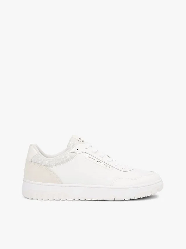 Låg sneaker i läder- och mockablandning Låg sneaker i läder- och mockablandning