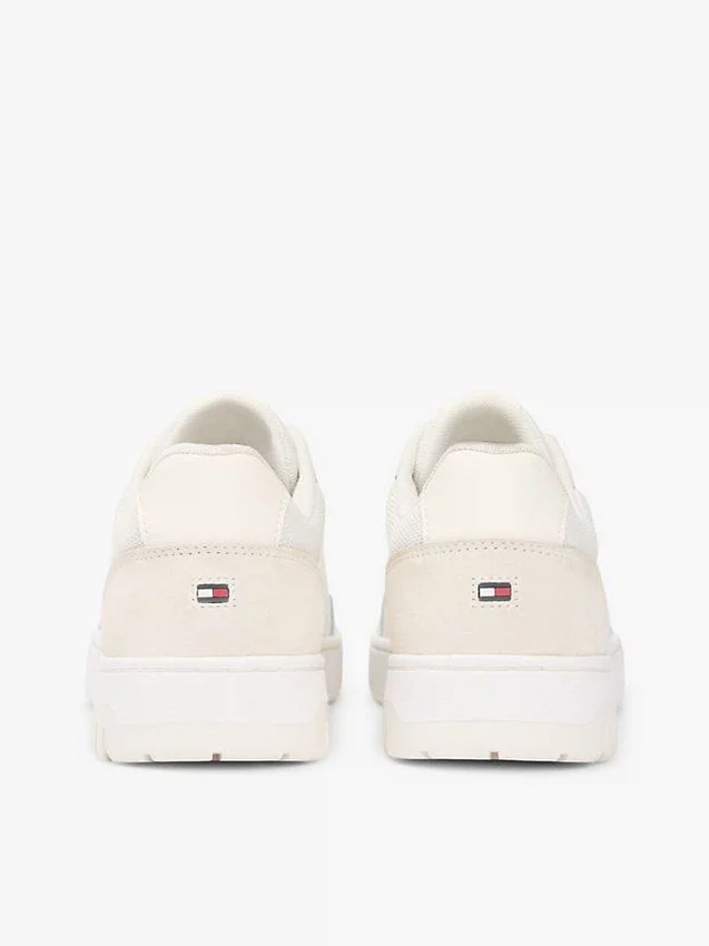 Låg sneaker i läder- och mockablandning Låg sneaker i läder- och mockablandning