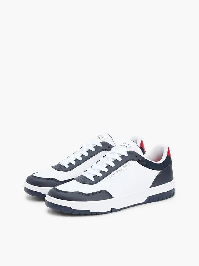 Låg sneaker i läderblandning Låg sneaker i läderblandning
