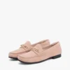 Loafers i mocka med kedjelänk Loafers i mocka med kedjelänk