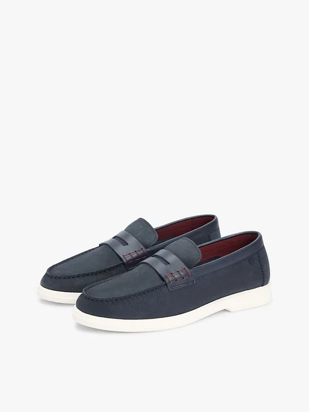 Loafers i nubuckläder Loafers i nubuckläder